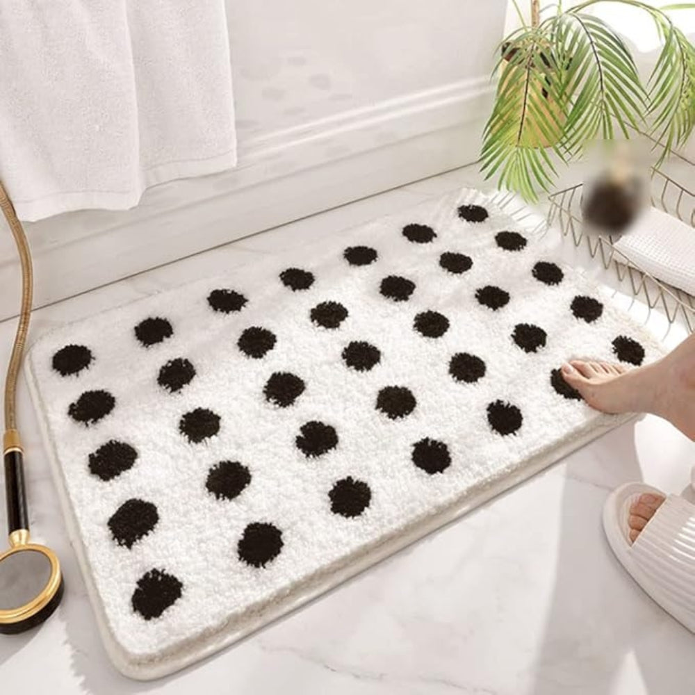Chic Polka Dot Bath Mat