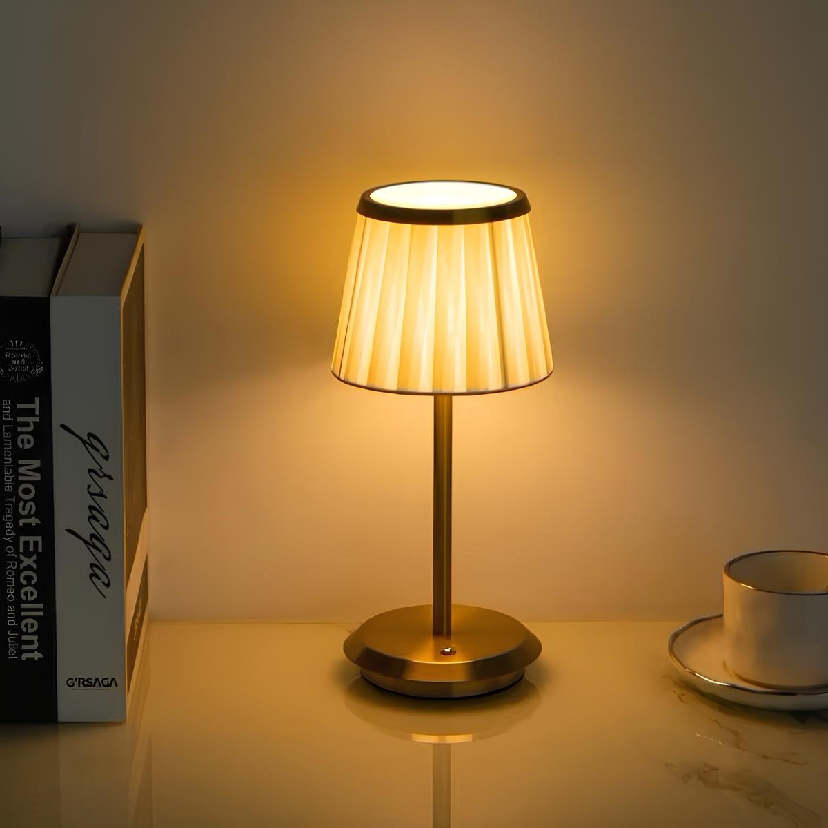 Cordless Dimmable Table Lamp