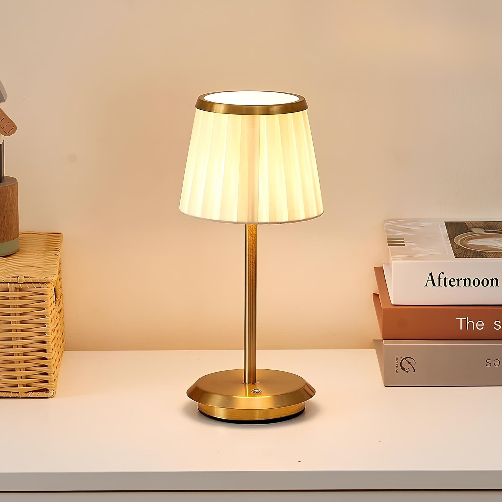 Cordless Dimmable Table Lamp