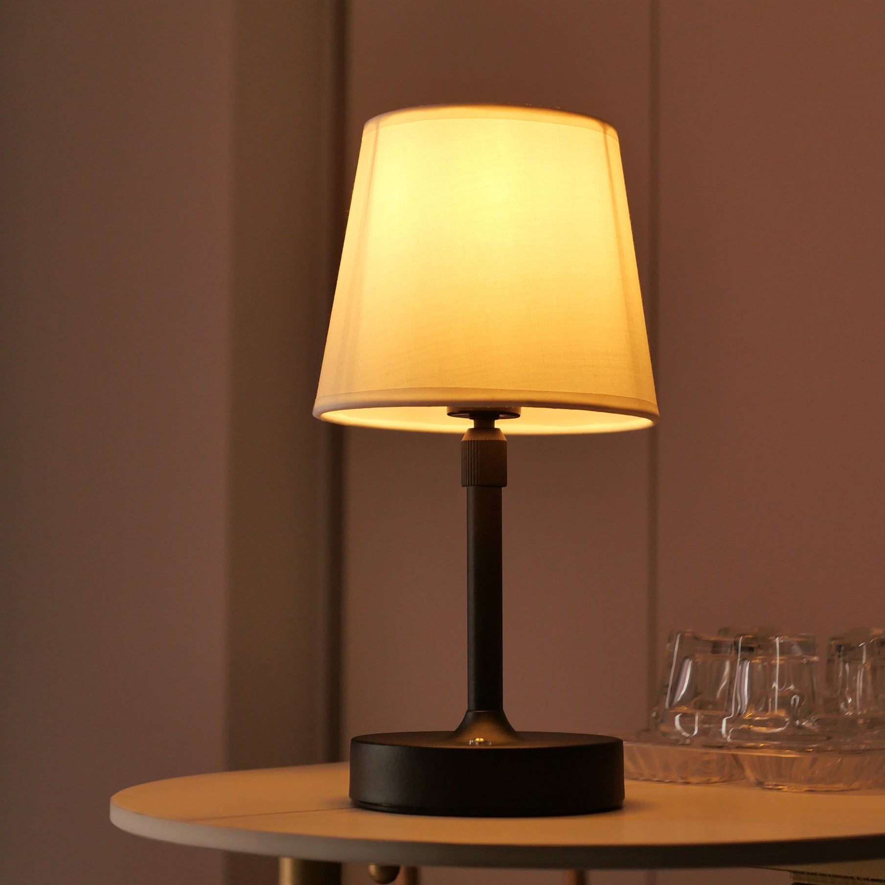 Cordless Table Lamp With Adjustable Height