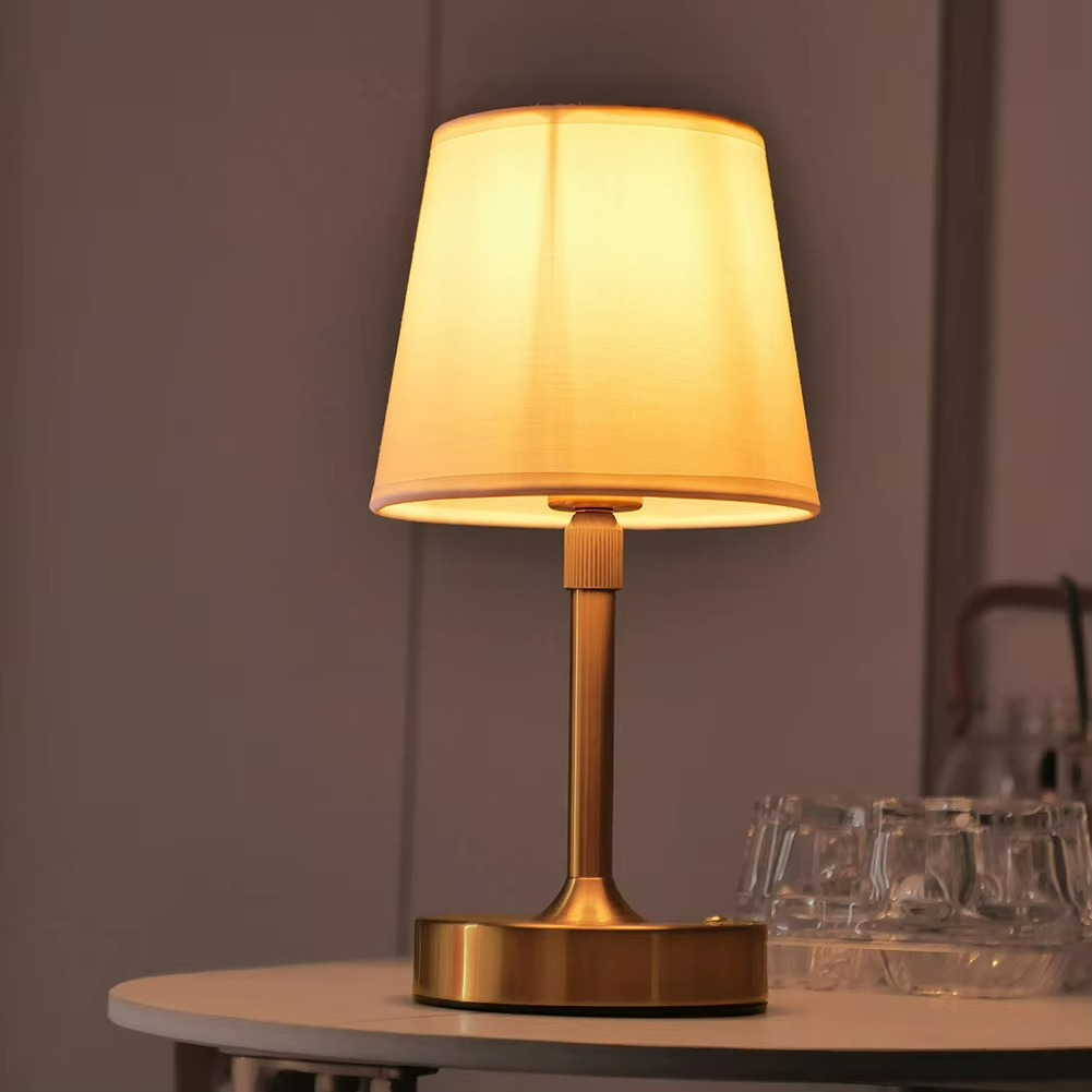 Cordless Table Lamp With Adjustable Height