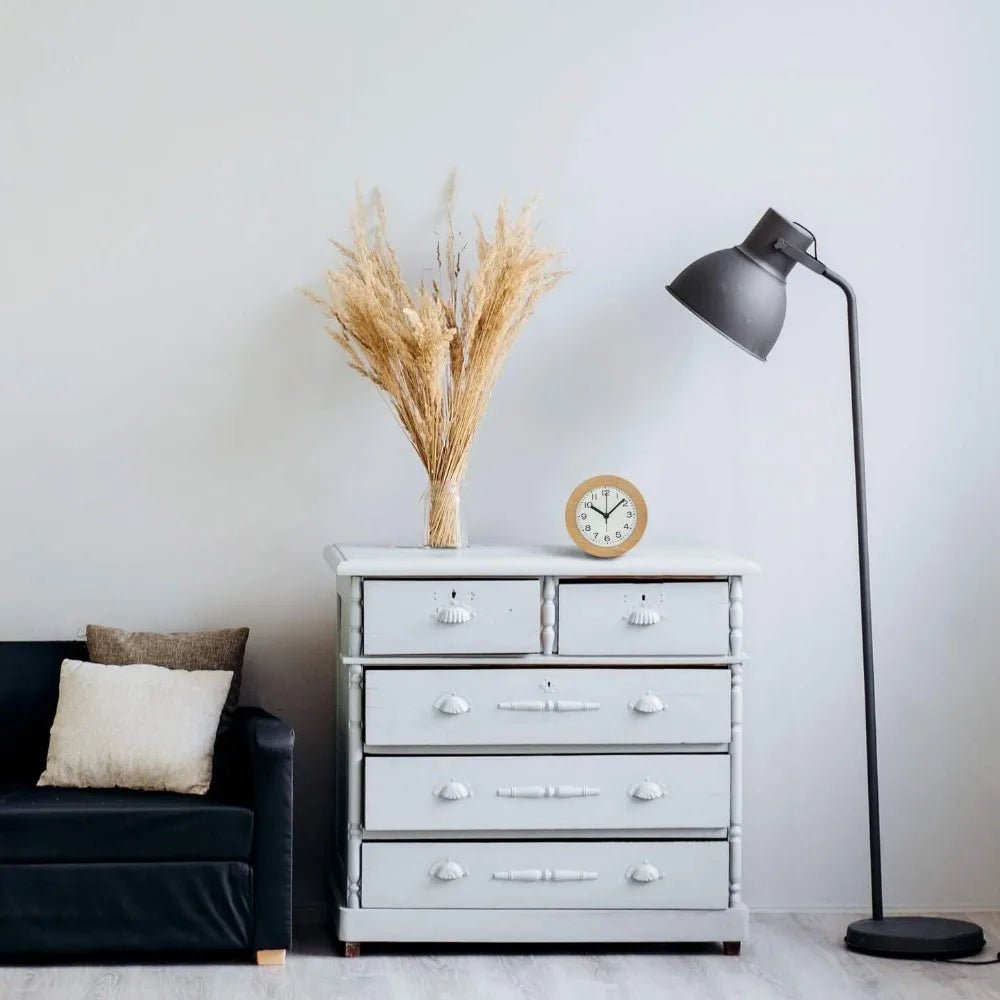 Elegant Round Alarm Clock With Beech Wood Case