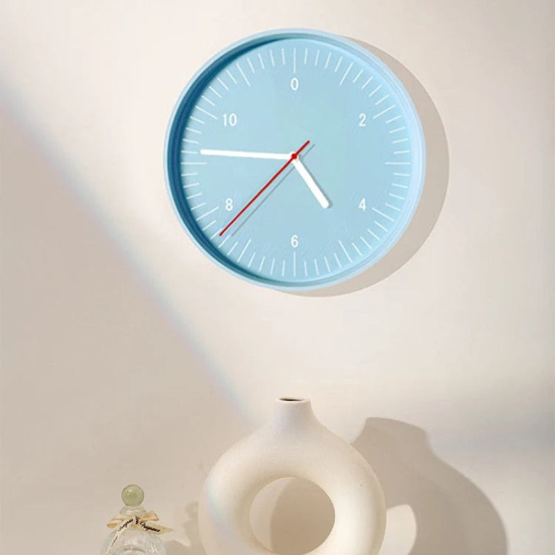 Elegant Round Analog Wall Clock