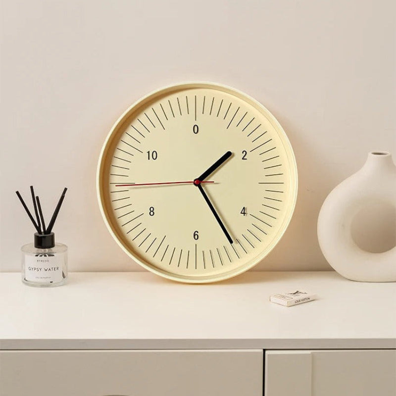Elegant Round Analog Wall Clock