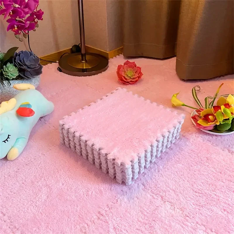 Interlocking Floor Mat With Plush Surface