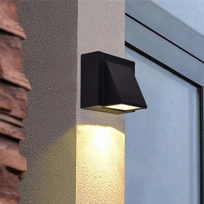 Modern Outdoor Wall Lamp