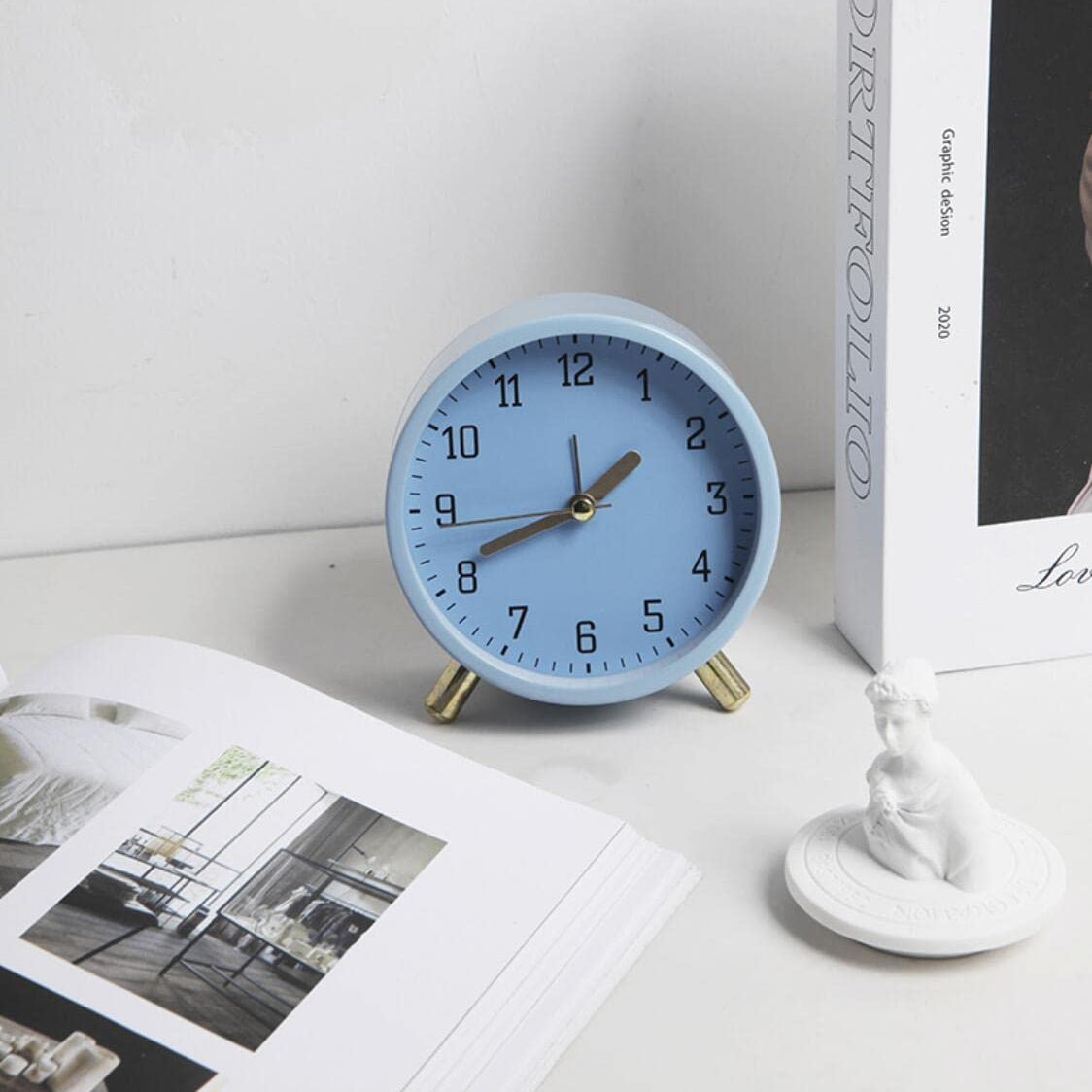 Silent Sweep Desk Clock