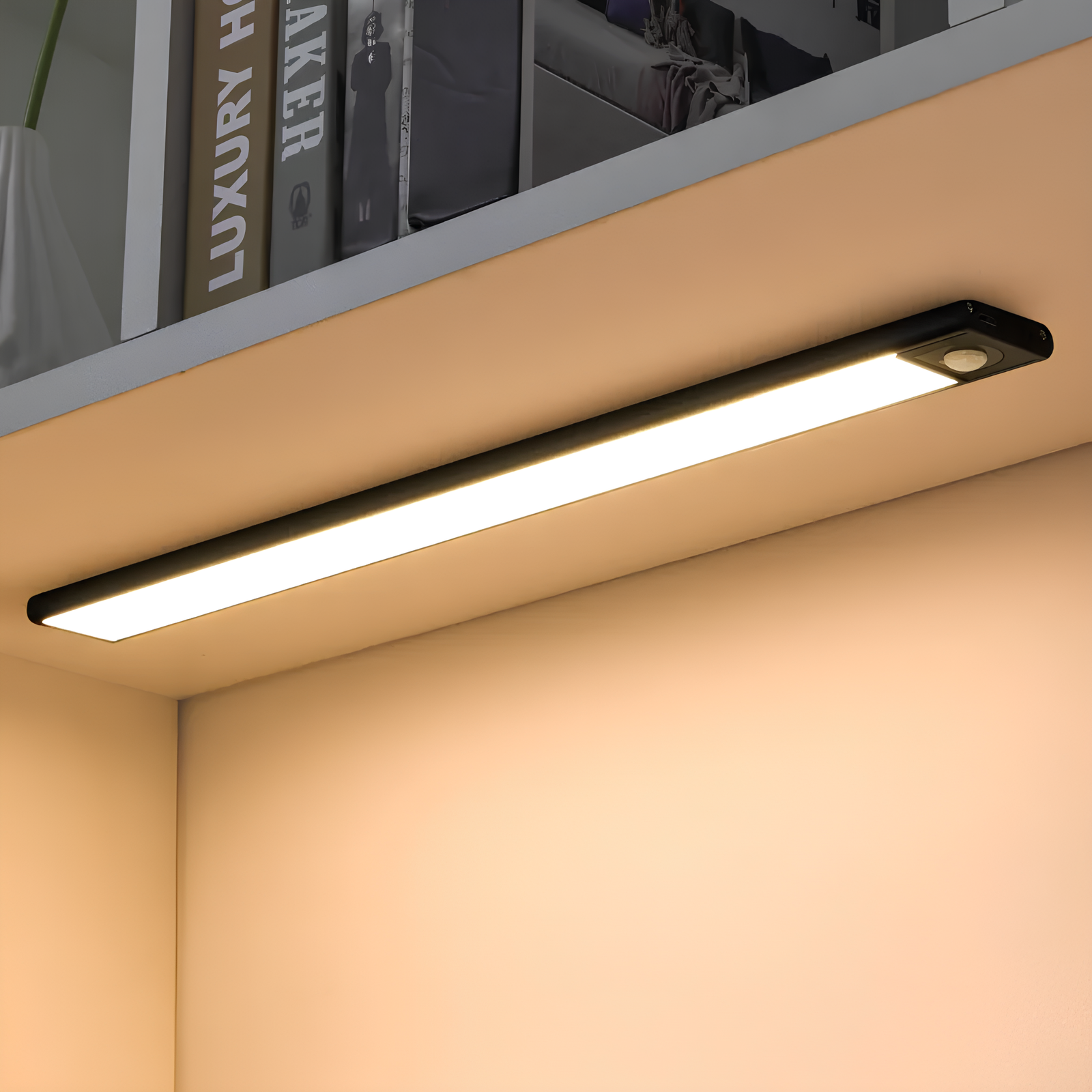 Slim Wireless Night Light With Motion Sensor
