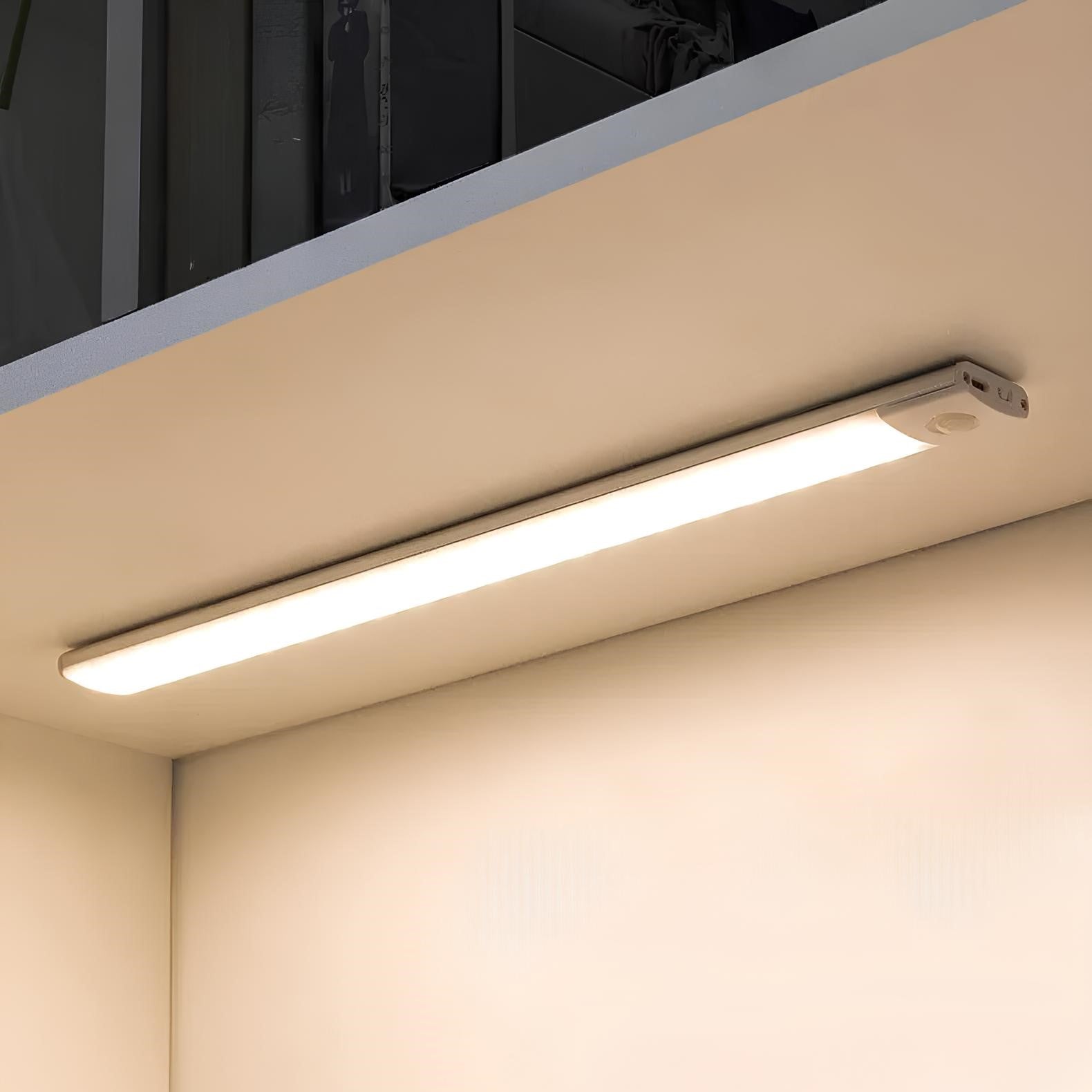 Slim Wireless Night Light With Motion Sensor