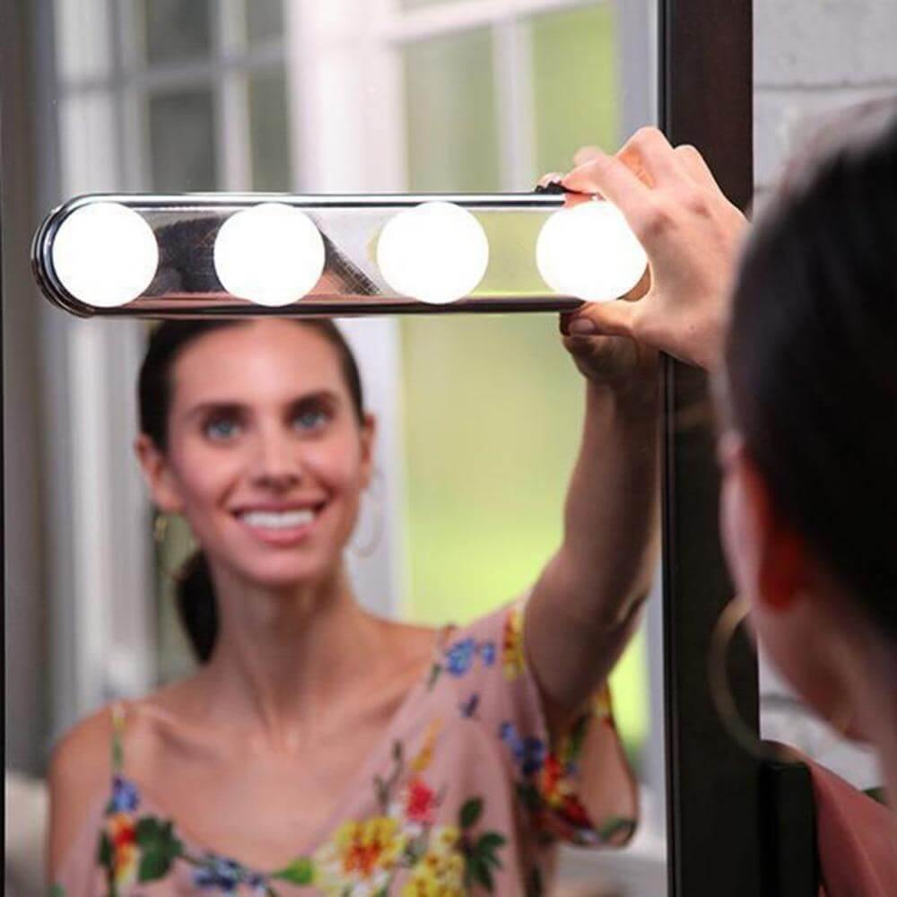 Wall Mounted LED Vanity Light Battery Powered